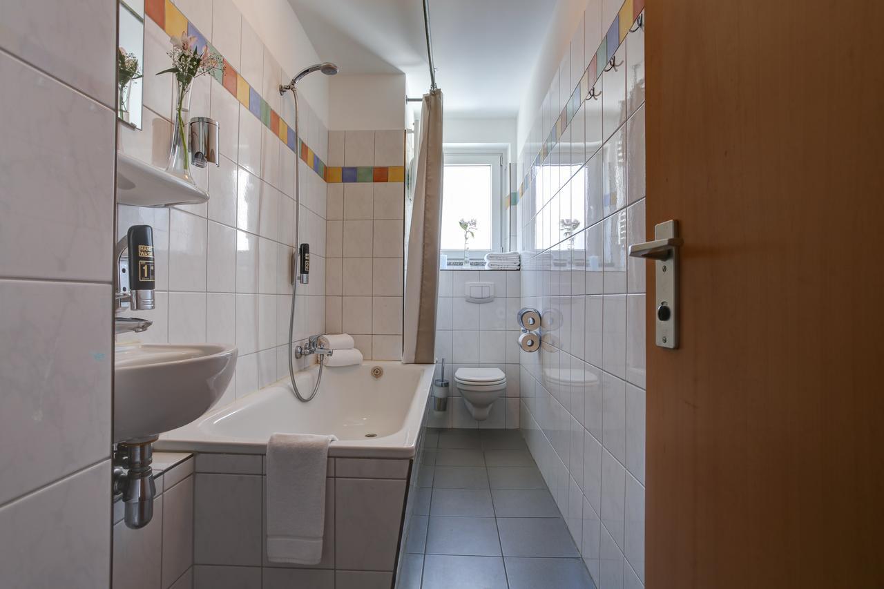 Boardinghouse Mundsburg Aparthotel Hamburg Bagian luar foto