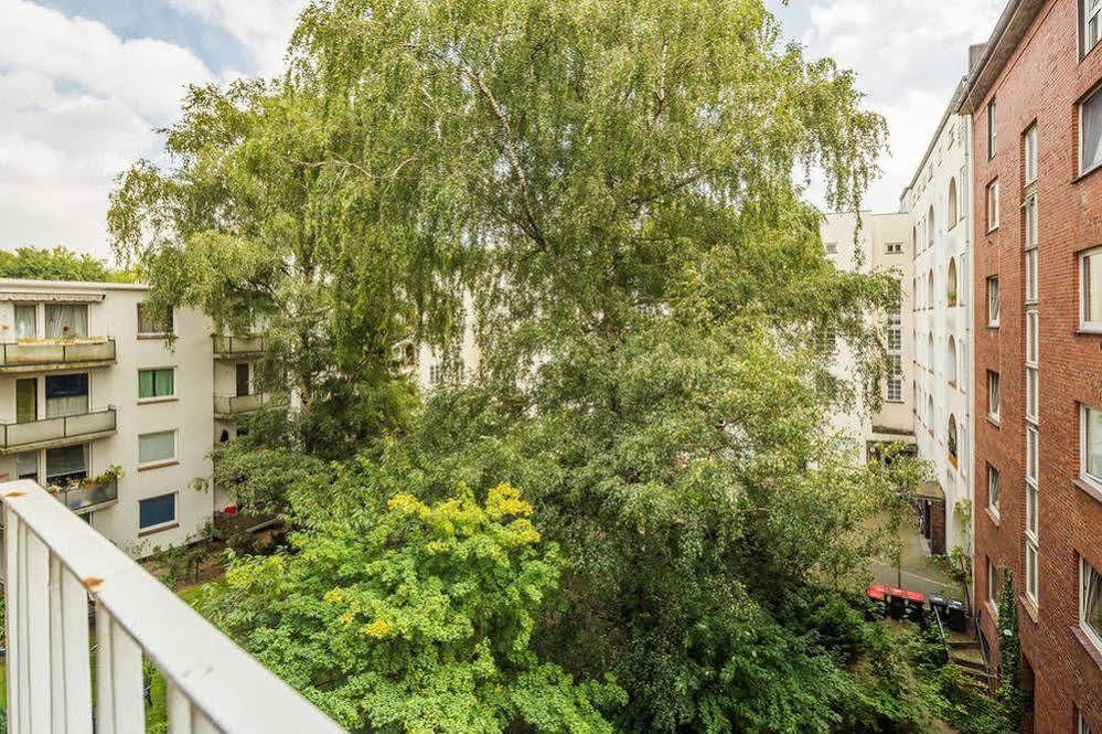 Boardinghouse Mundsburg Aparthotel Hamburg Bagian luar foto