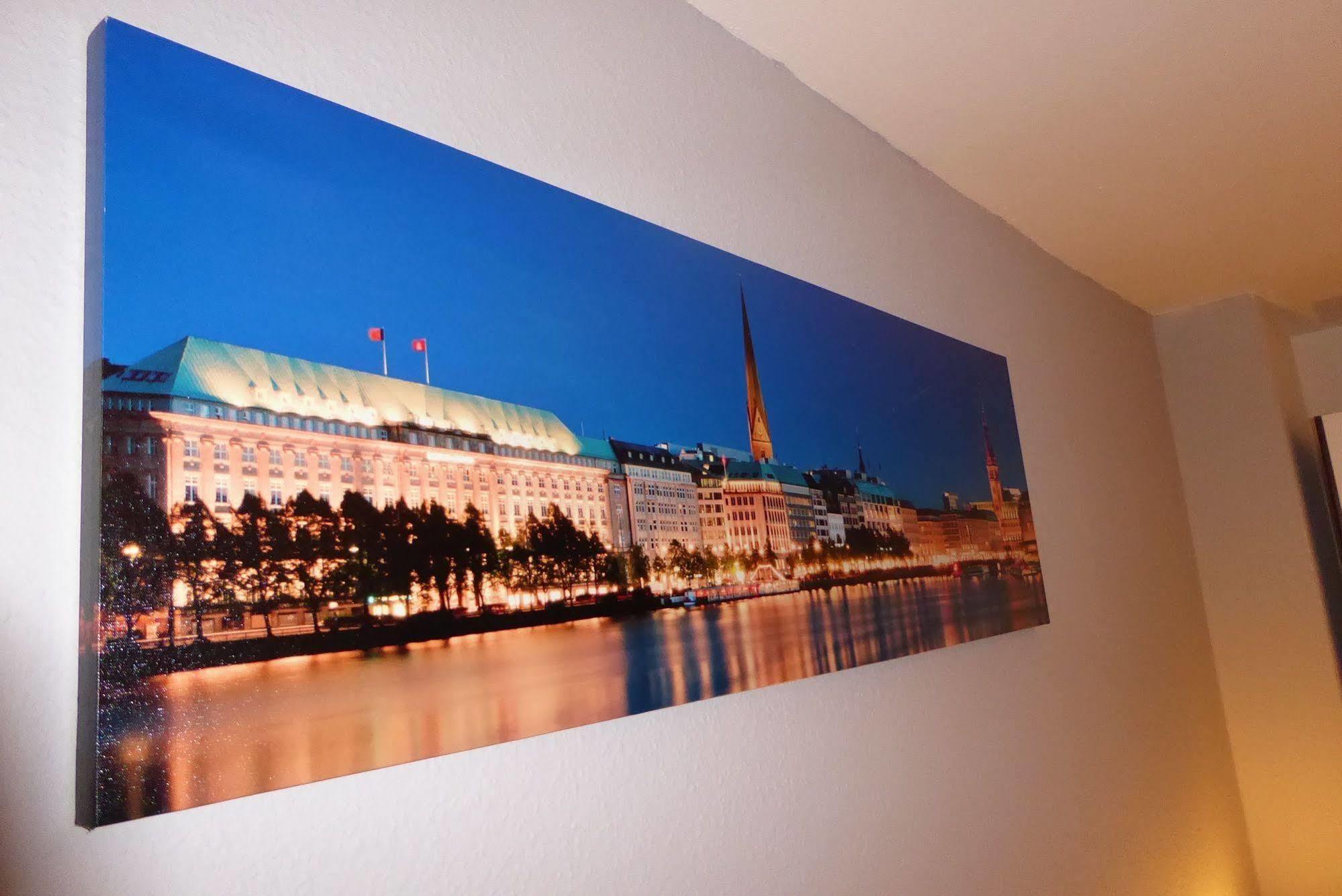Boardinghouse Mundsburg Aparthotel Hamburg Bagian luar foto