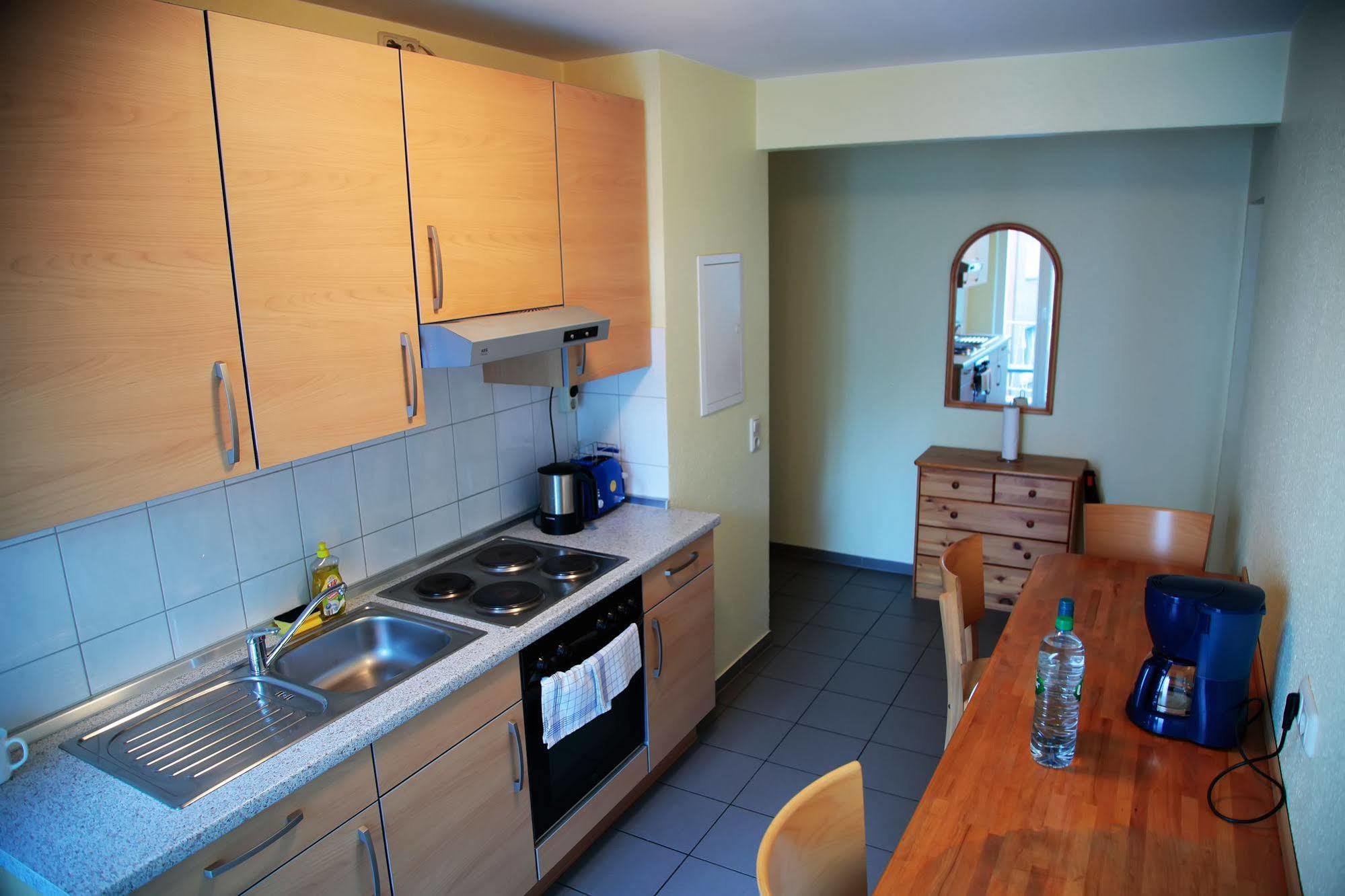 Boardinghouse Mundsburg Aparthotel Hamburg Bagian luar foto